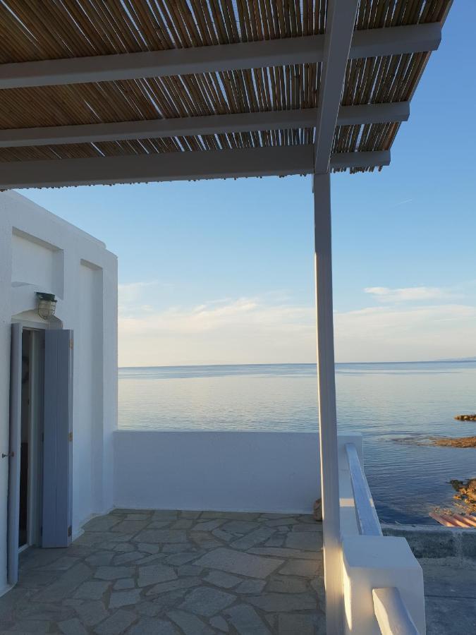 Traditional Waterfront House Mandrakia Luaran gambar
